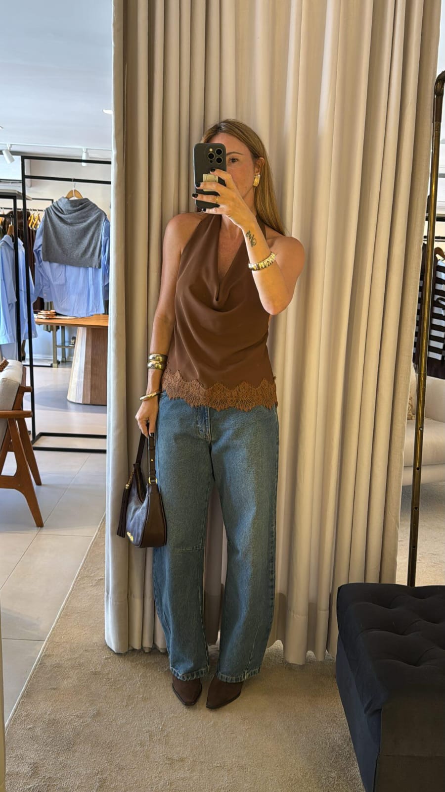 Blusa gola em crepe