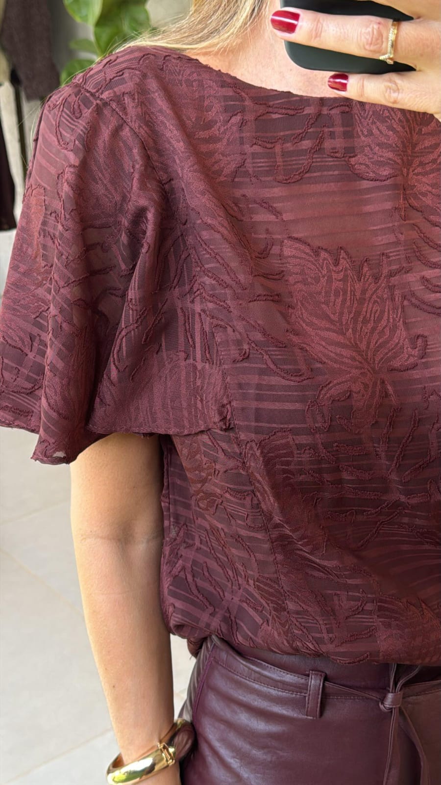 Blusa Junia bordada