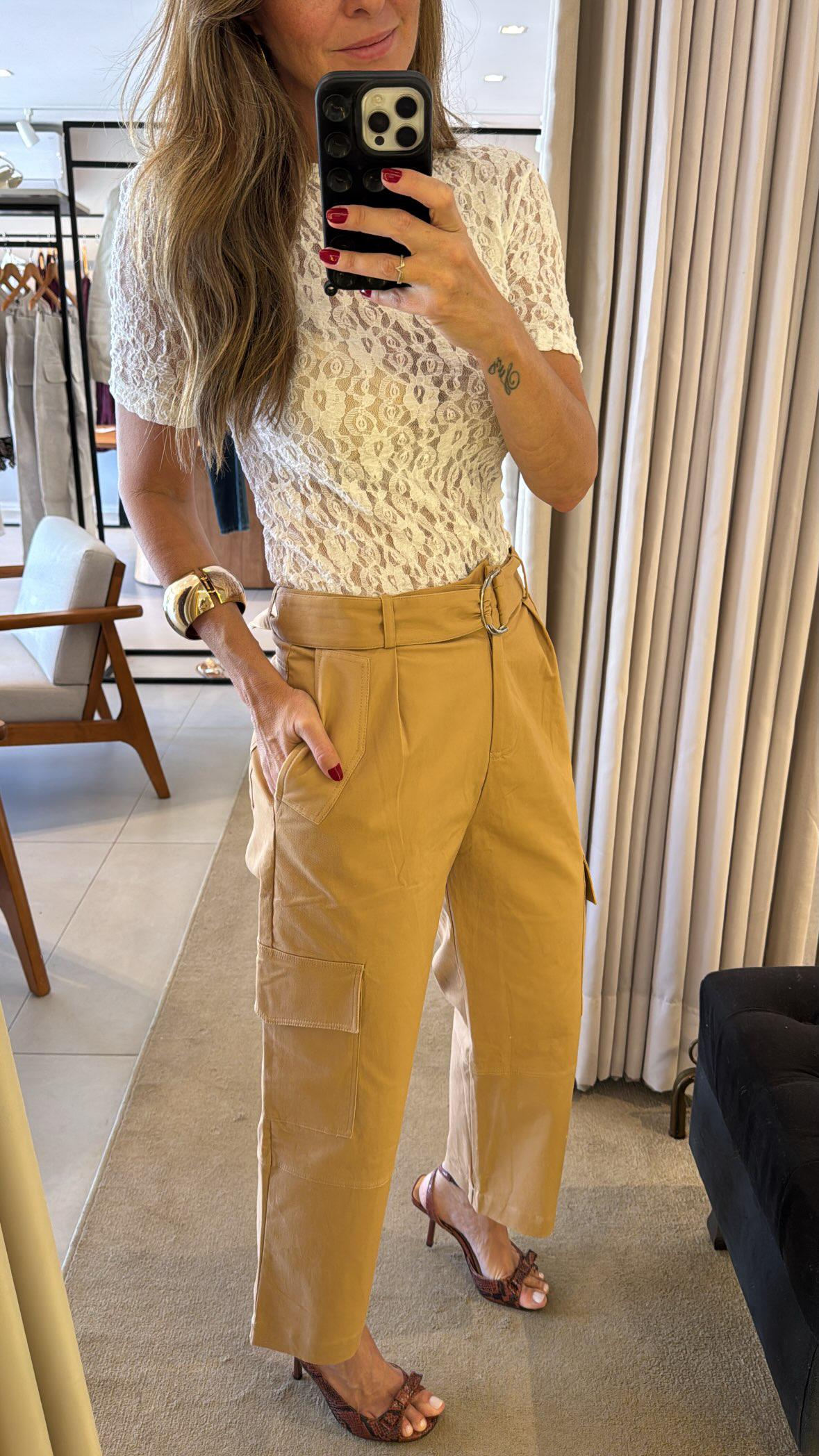 Blusa Jasmim em renda